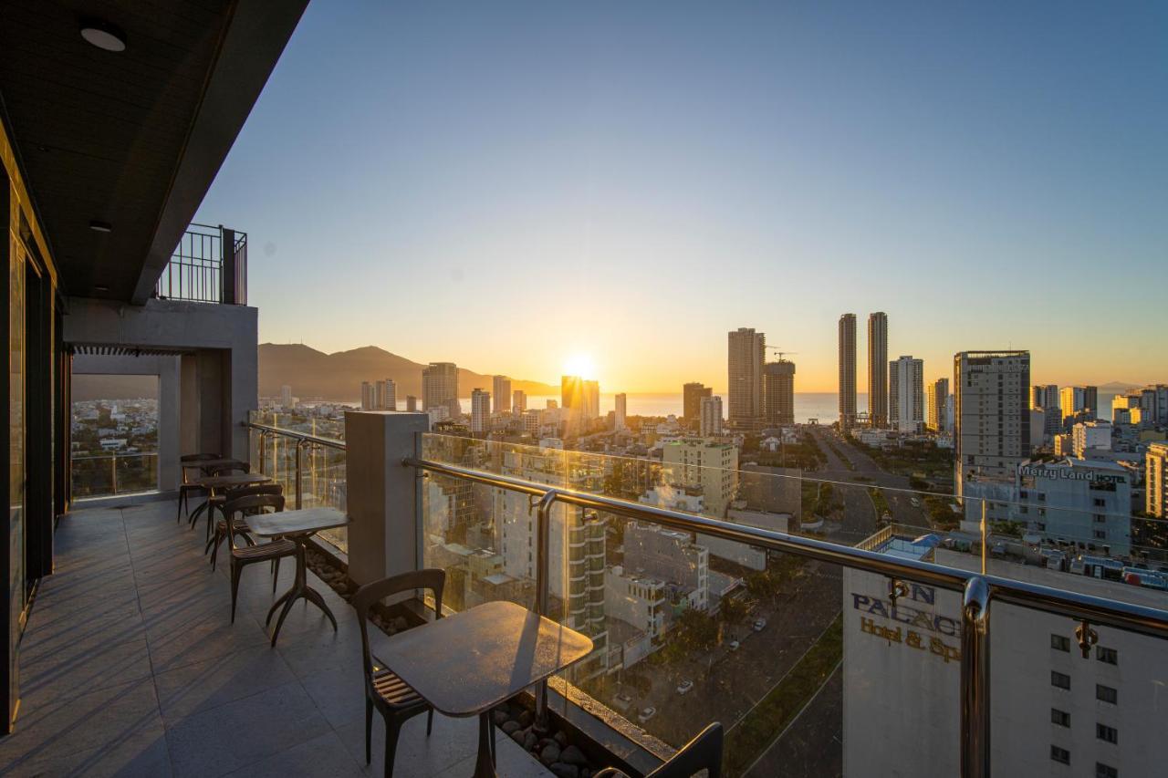 Luxtery Hotel & Spa Da Nang Bagian luar foto