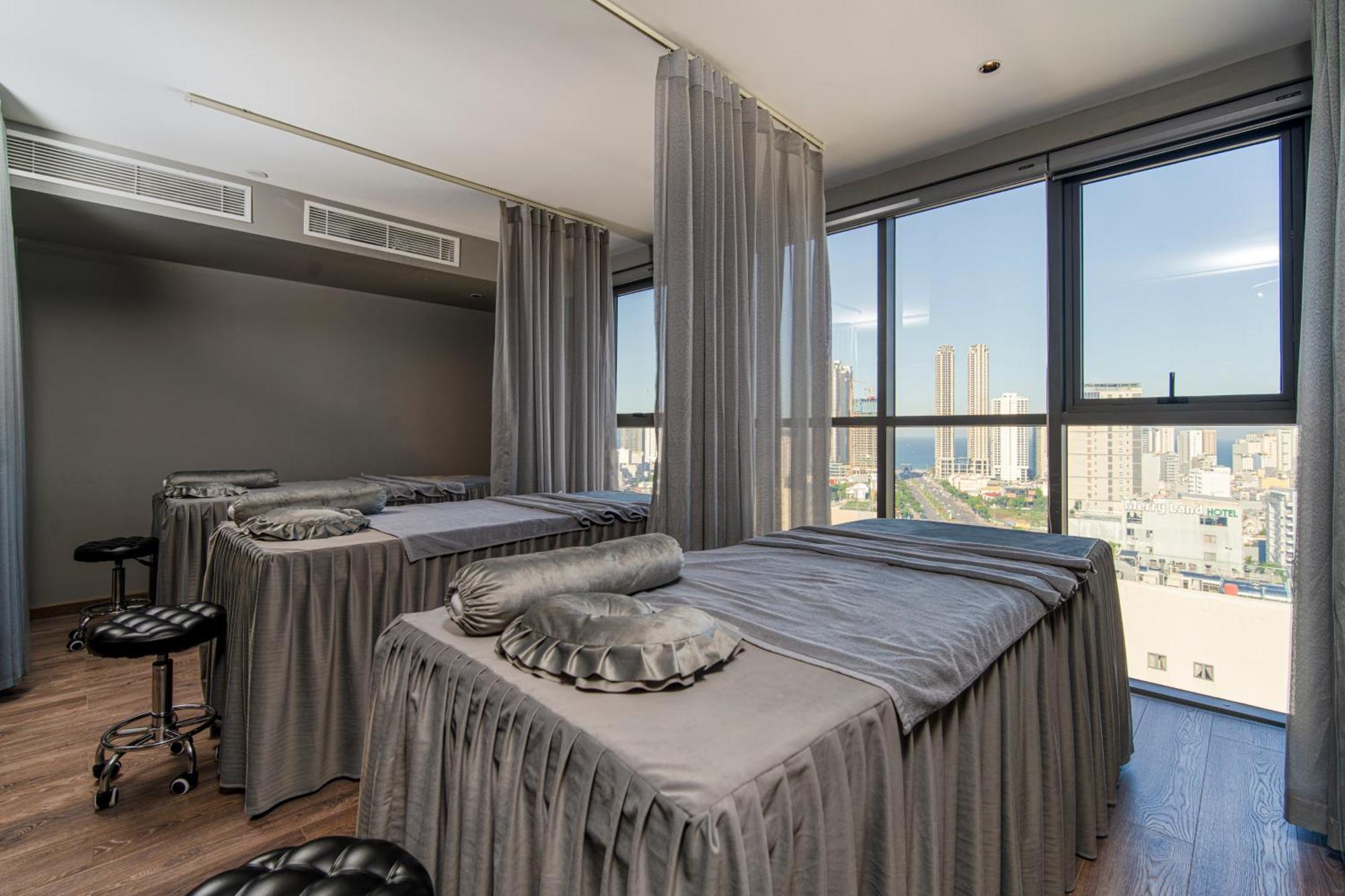 Luxtery Hotel & Spa Da Nang Bagian luar foto