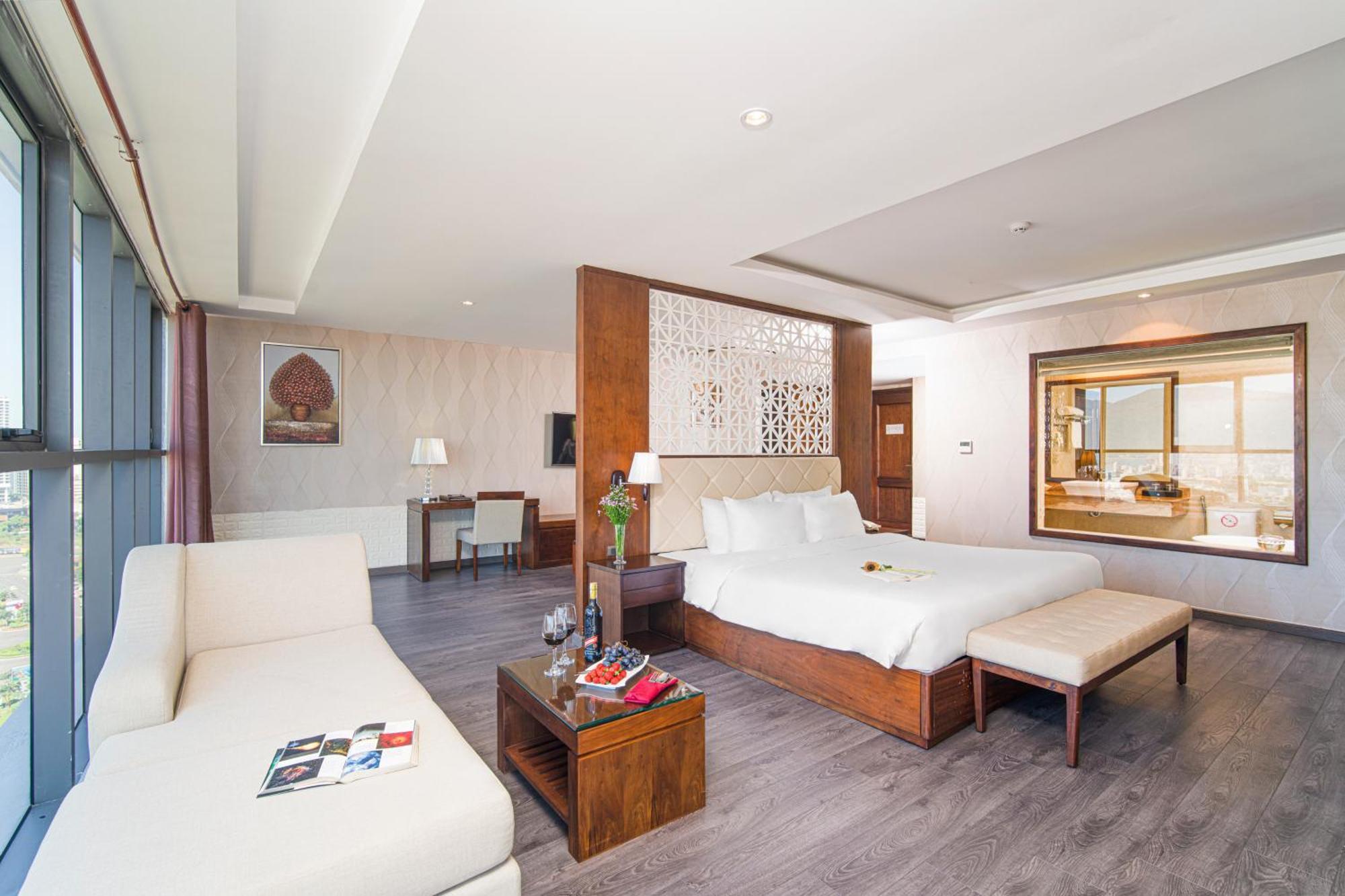Luxtery Hotel & Spa Da Nang Bagian luar foto