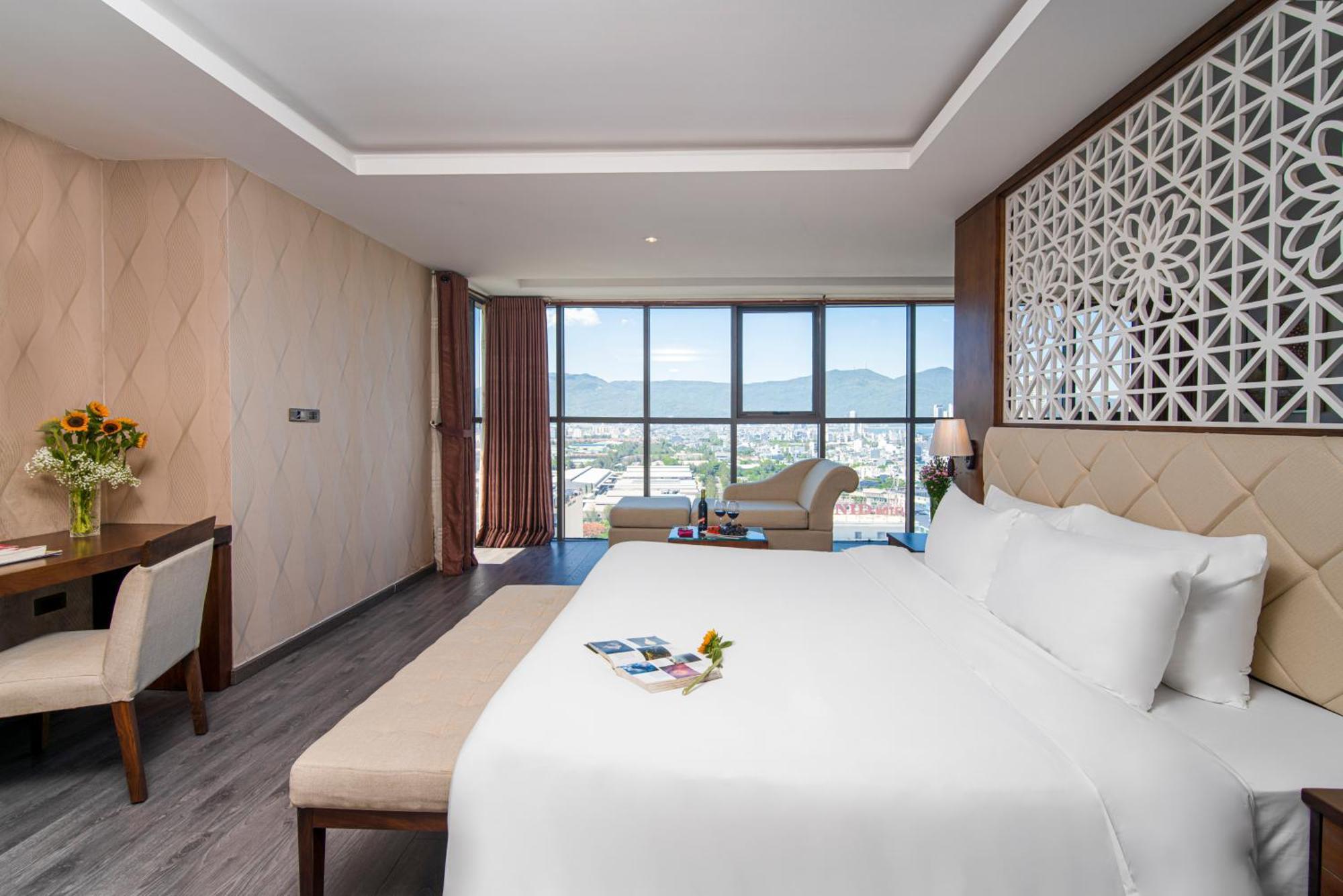Luxtery Hotel & Spa Da Nang Bagian luar foto